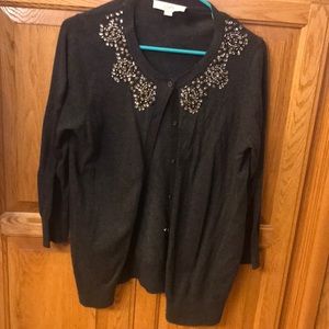 Gray decorative three-quarter sweater with bling